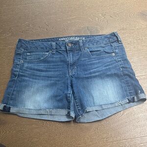 American Eagle Outfitters Women's Classic Blue Jean Shorts stretch size 12